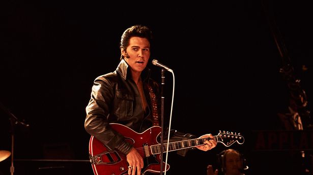 The King of Rock 'n' Roll: Elvis Presley